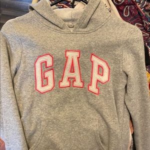 Gap sweatshirt